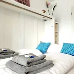 Highlights-play Area In Children's Room! Terrace-park, Indoor Pool, Sauna, Hiking, Pingpang, Table-football, Tennis, Free Parking Apartmán *