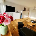 Highlights-play Area In Children's Room! Terrace-park, Indoor Pool, Sauna, Hiking, Pingpang, Table-football, Tennis, Free Parking Apartmán *