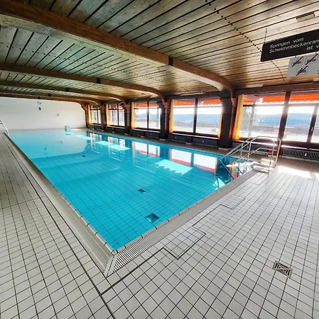 Highlights-play Area In Children's Room! Terrace-park, Indoor Pool, Sauna, Hiking, Pingpang, Table-football, Tennis, Free Parking Apartmán